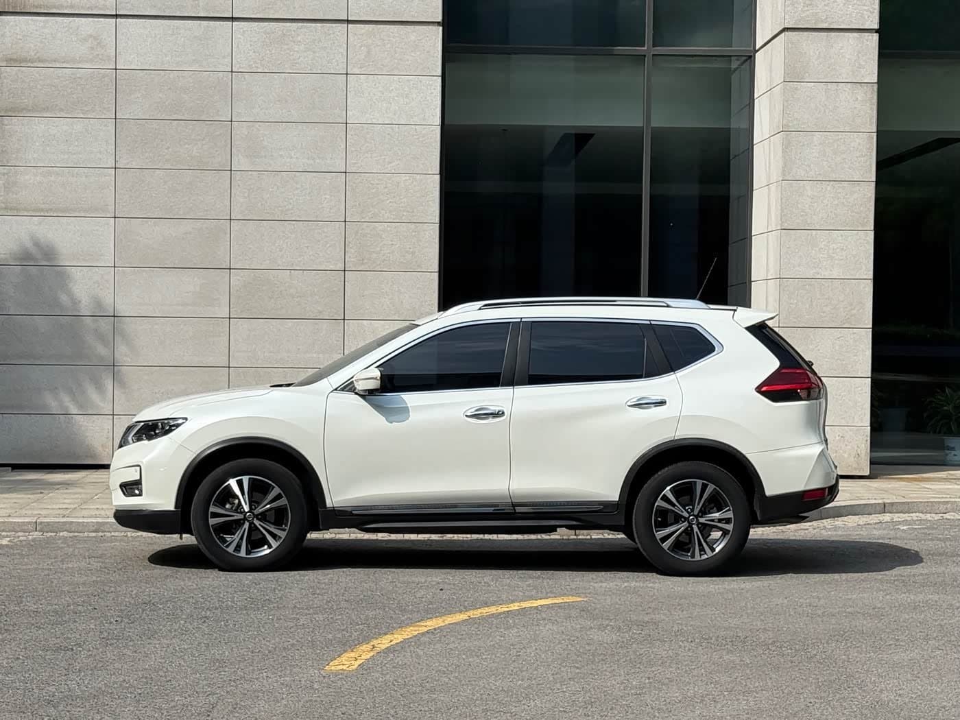 2018 Nissan X-Trail White, 63,000 km, China export – photo 4