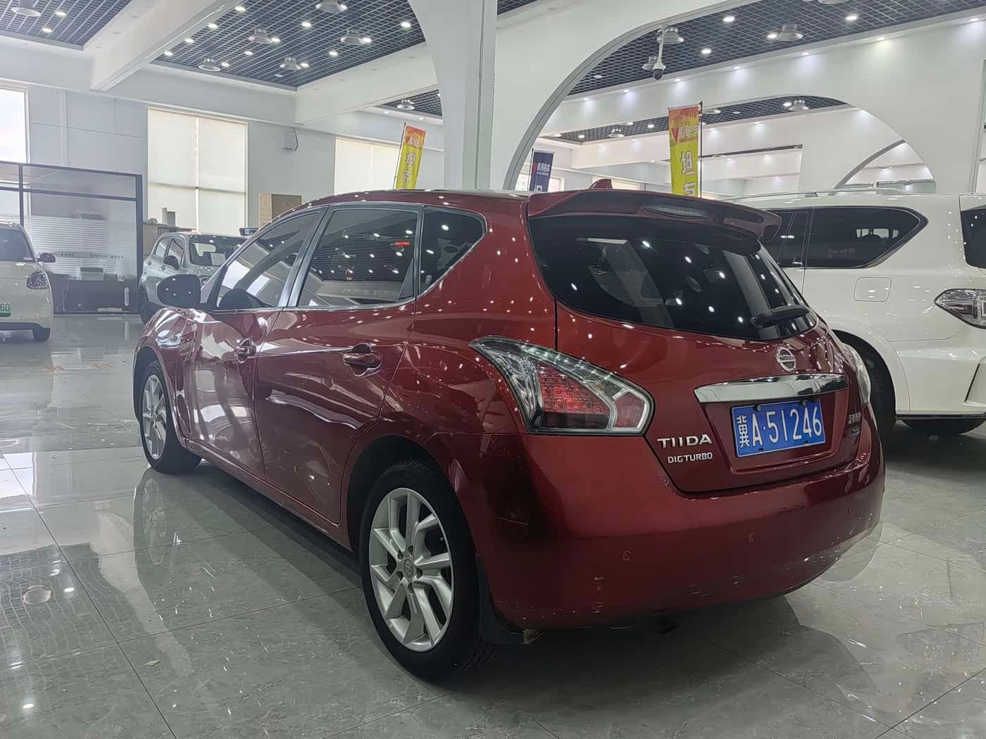 2011 Nissan Tiida Red, 100,000 km, China export – photo 7