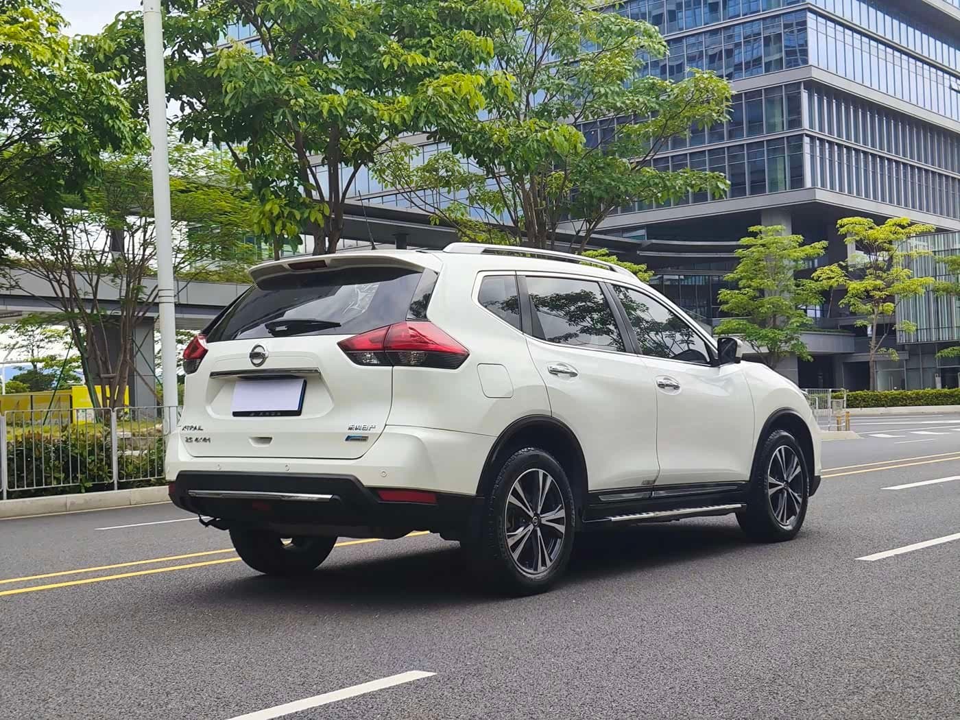 2017 Nissan X-Trail White, 100,000 km, China export – photo 6