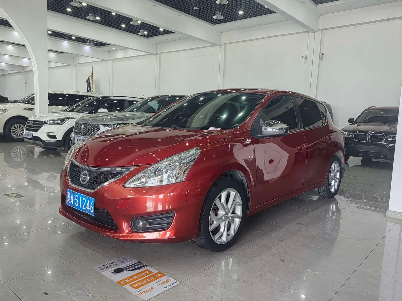 2011 Nissan Tiida Red, 100,000 km, China export – photo 1