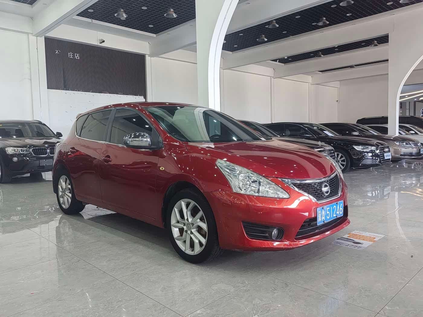 2011 Nissan Tiida Red, 100,000 km, China export – photo 3