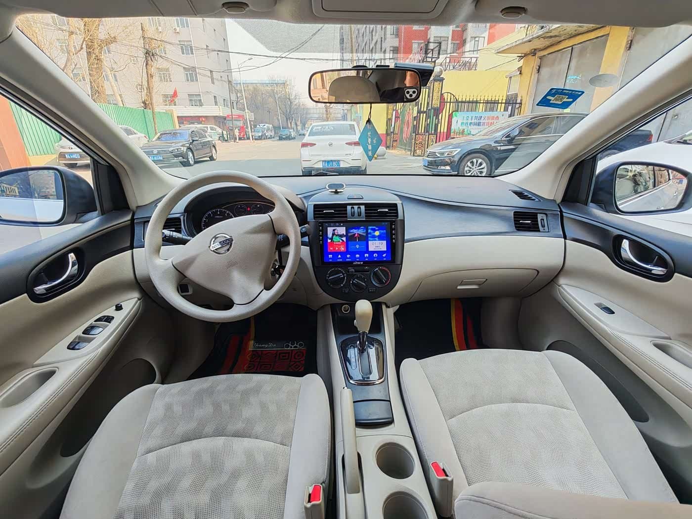 2012 Nissan Tiida 银灰色, 120,000 km, China export – photo 7