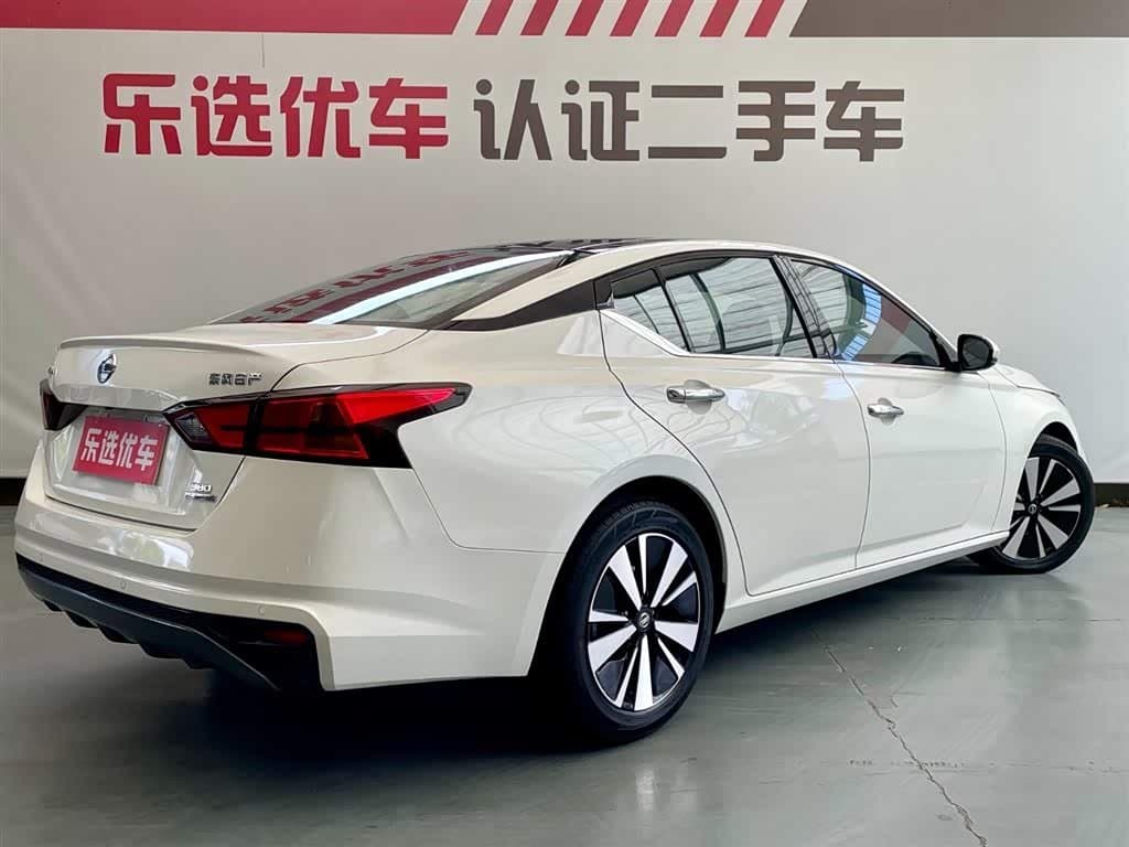 2020 Nissan Teana White, 42,000 km, China export – photo 5
