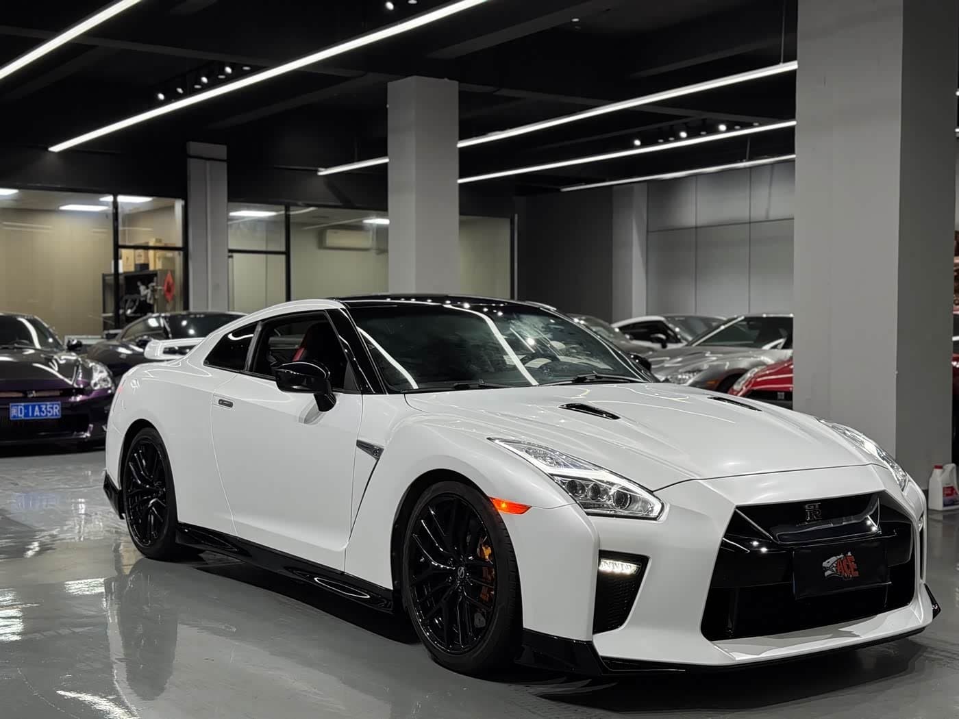 - Nissan GT-R Blue, 40,000 km, China export – photo 2