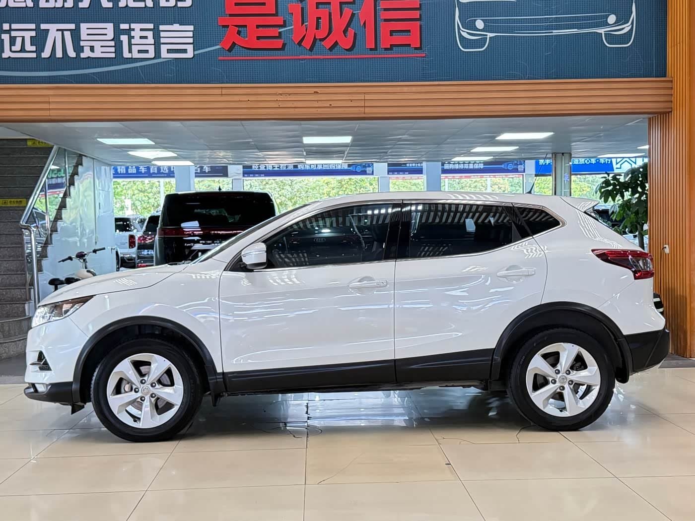 2020 Nissan Qashqai White, 80,000 km, China export – photo 7