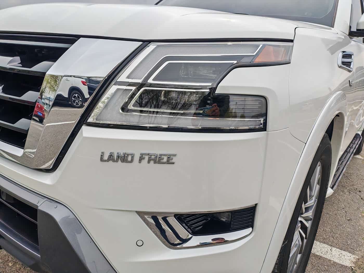 2022 Nissan Patrol White, 40,000 km, China export – photo 6