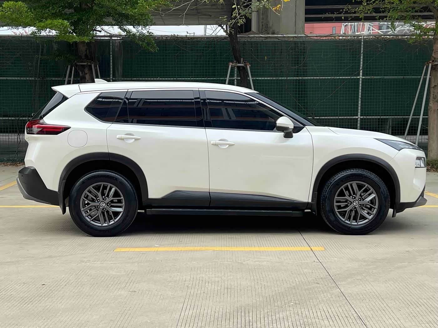2021 Nissan X-Trail White, 36,000 km, China export – photo 2