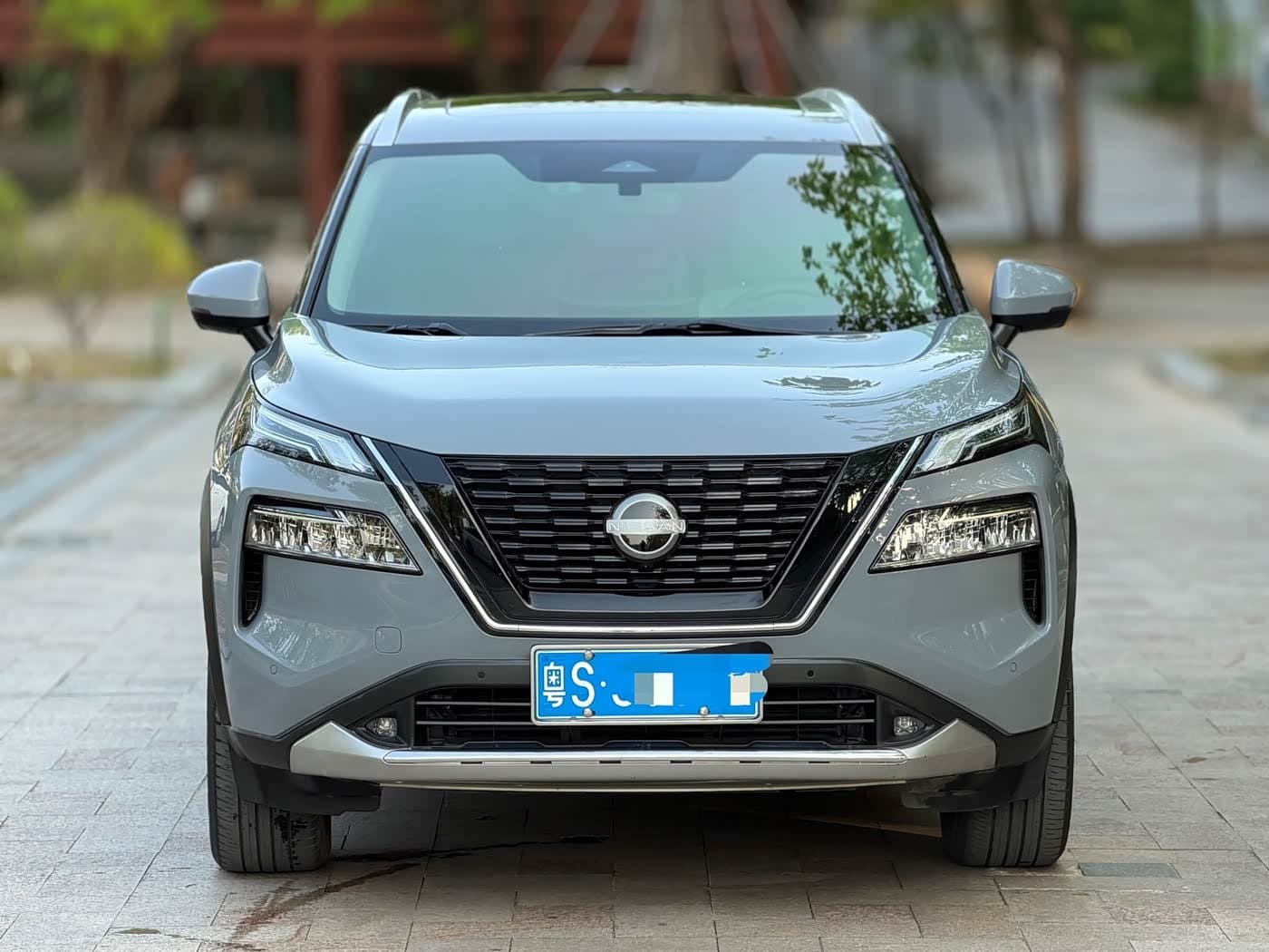 2023 Nissan X-Trail 银灰色, 36,000 km, China export – photo 3