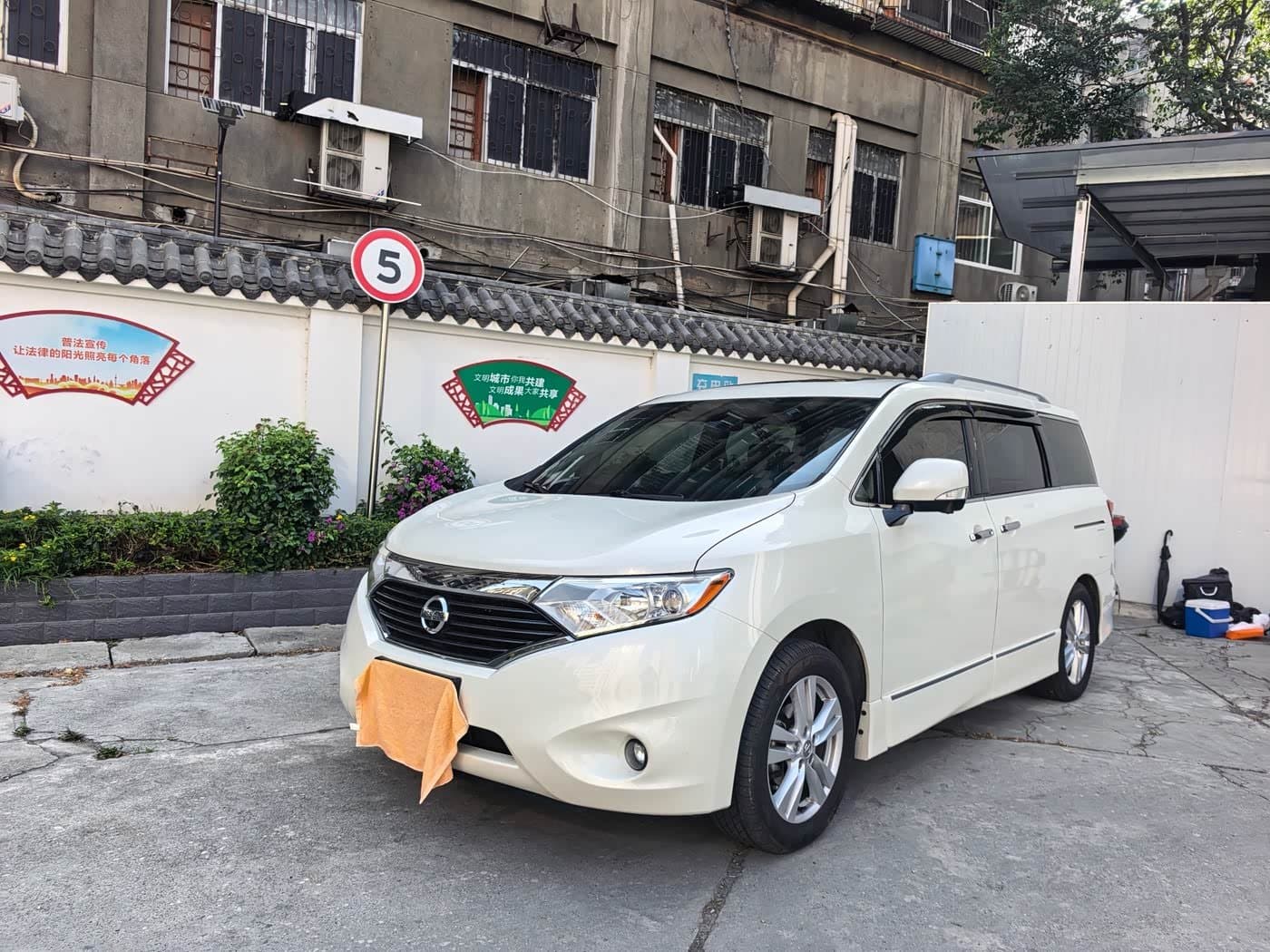 2015 Nissan Quest White, 141,000 km, China export – photo 1