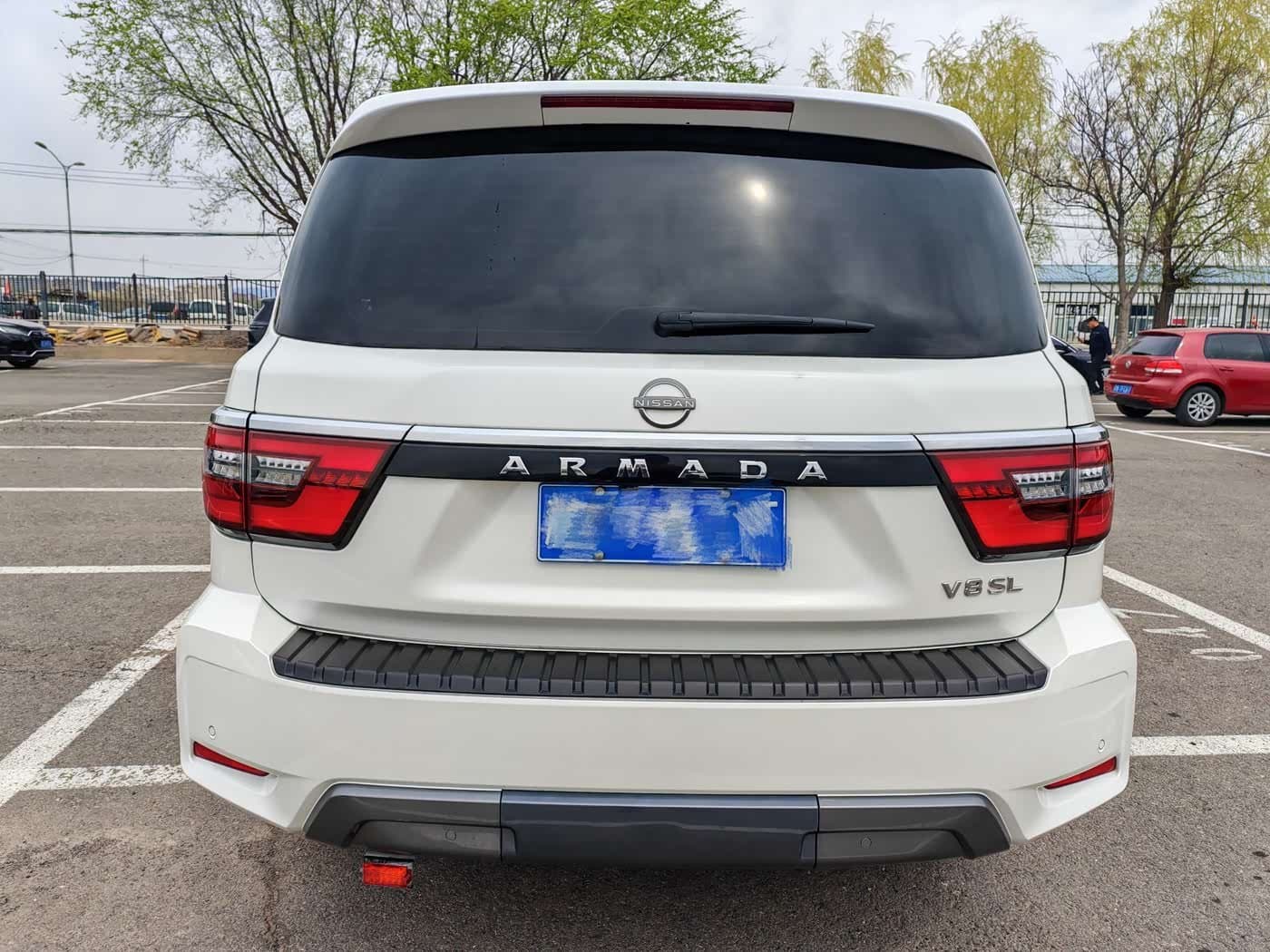 2022 Nissan Patrol White, 40,000 km, China export – photo 4