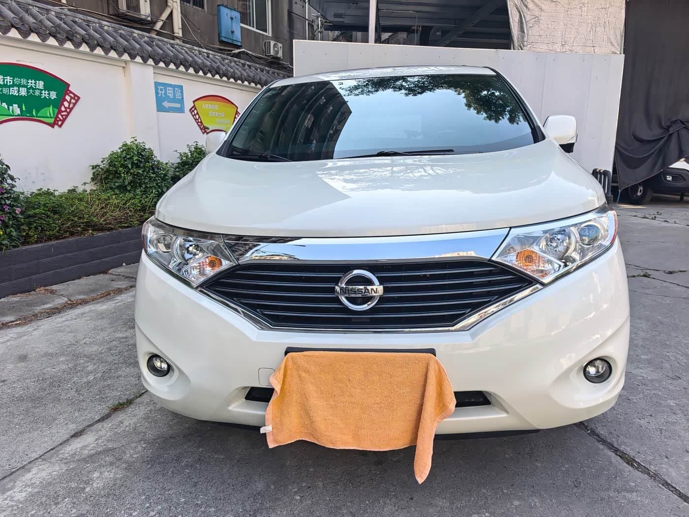 2015 Nissan Quest White, 141,000 km, China export – photo 2