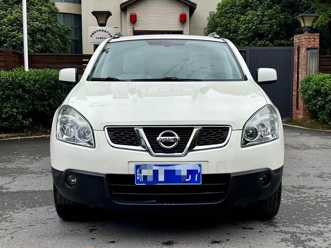2014 Nissan Qashqai White, 130,000 km, China export – photo 2