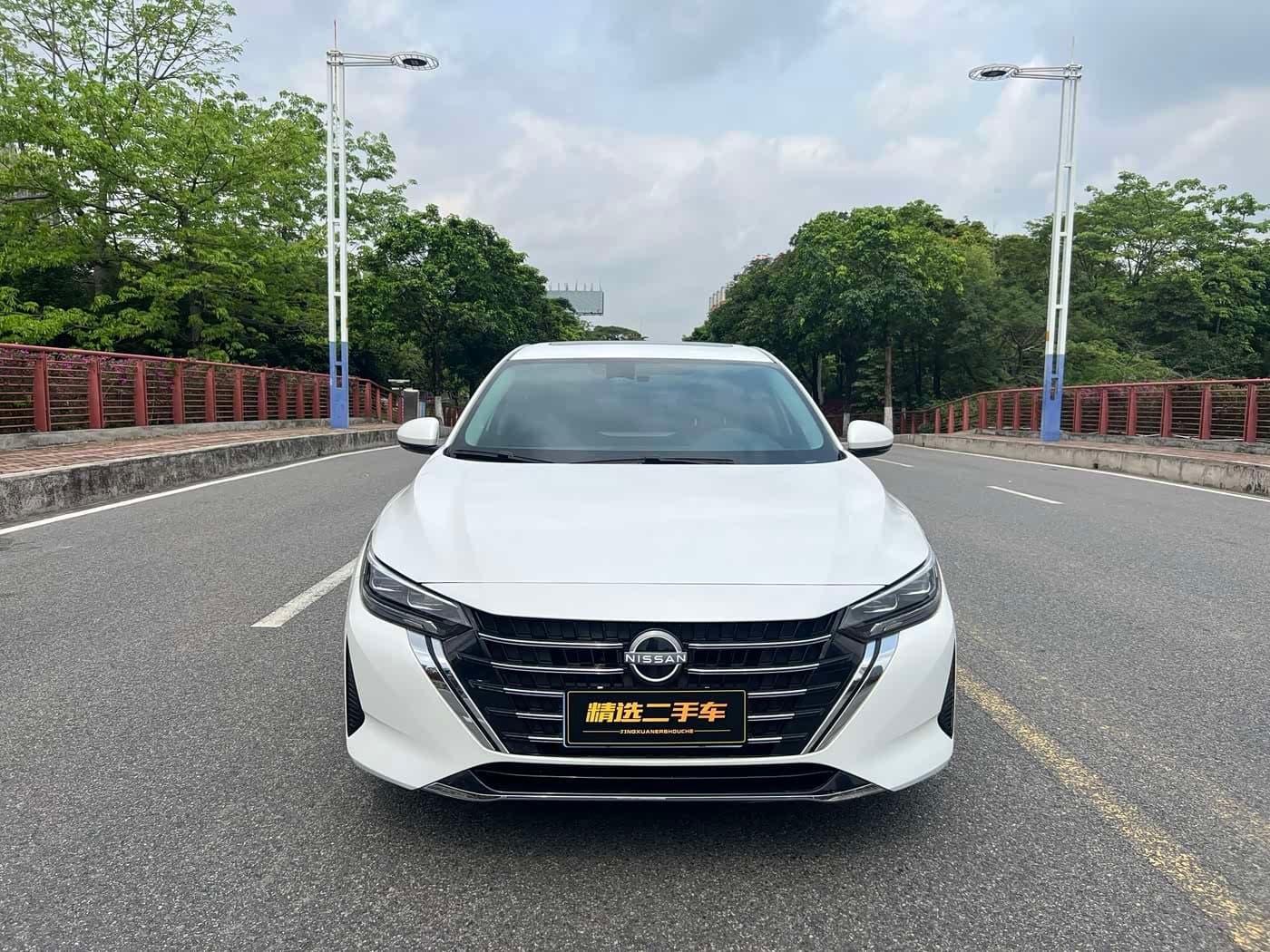 2023 Nissan Sylphy White, 34,000 km, China export – photo 1