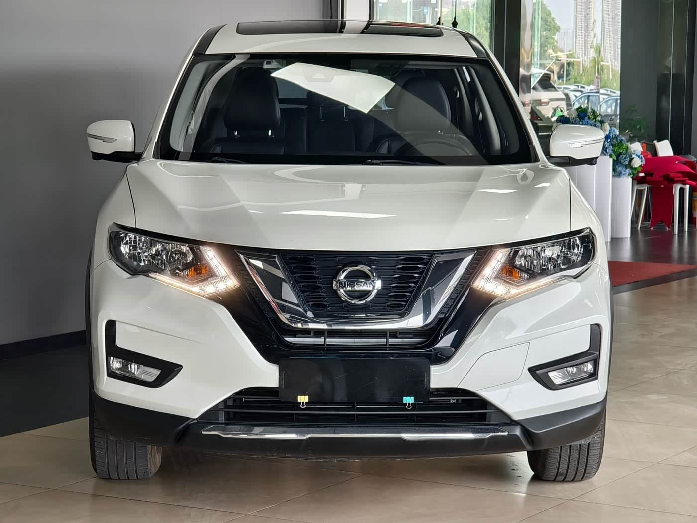 2018 Nissan X-Trail White, 88,010 km, China export – photo 2