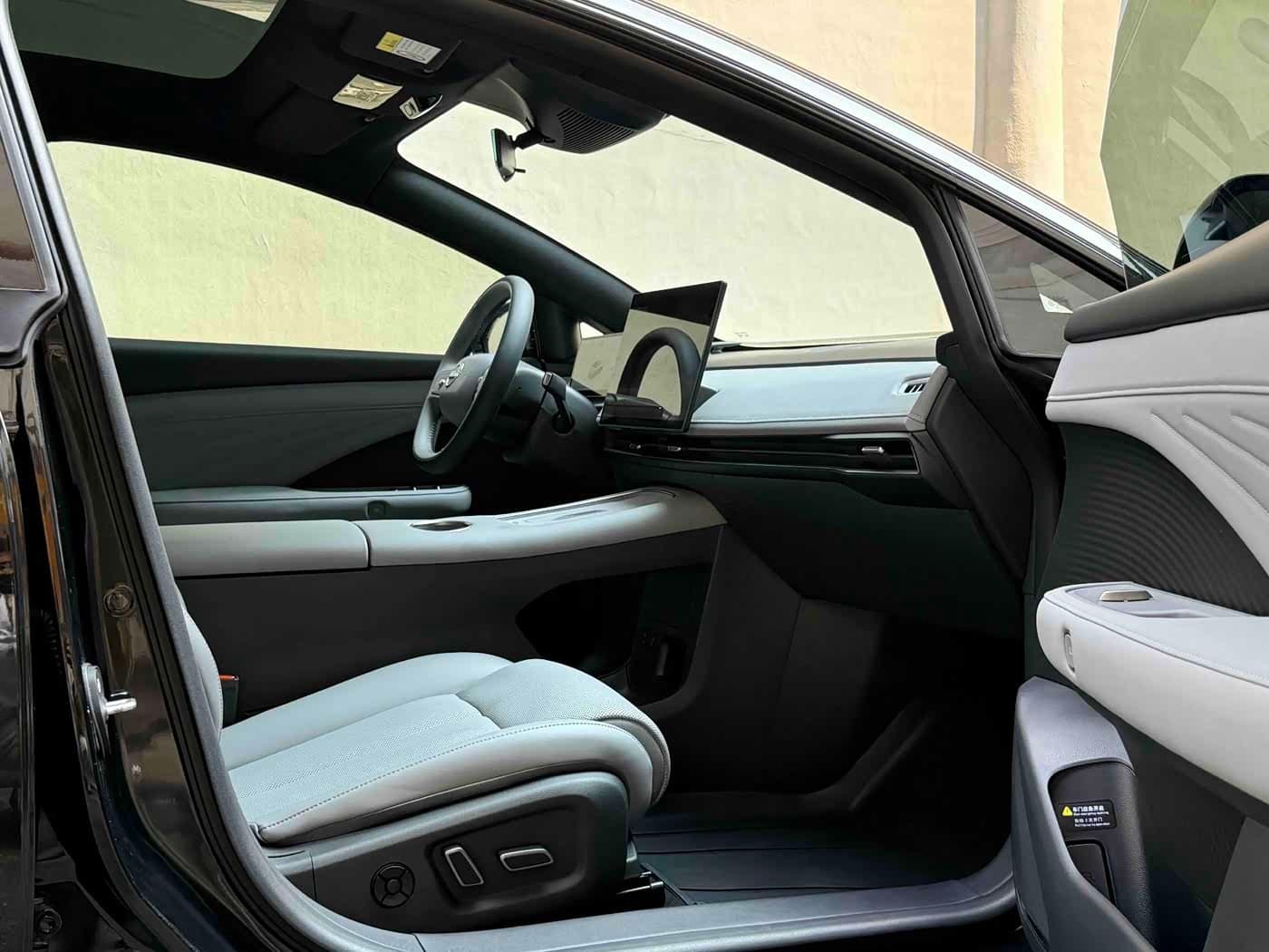 2025 Nissan N7 Black, 18,000 km, China export – photo 7