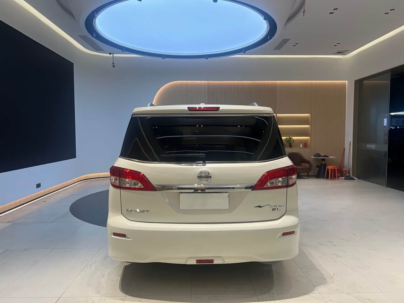 2015 Nissan Quest White, 180,000 km, China export – photo 4