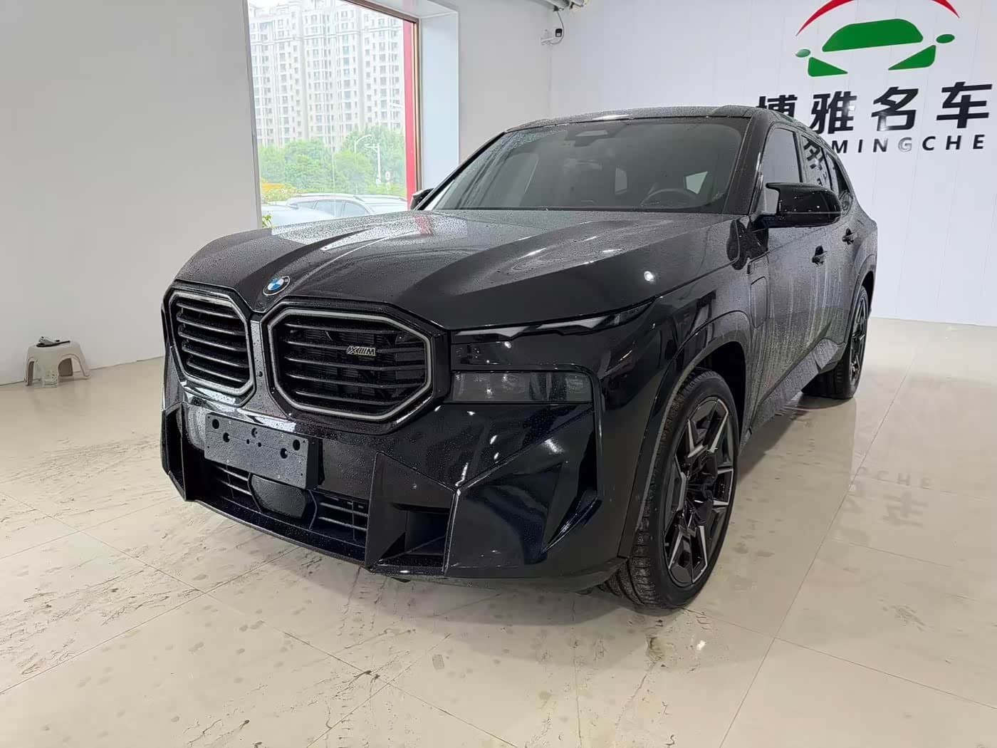 2023 BMW XM Black, 14,000 km, China export – photo 3