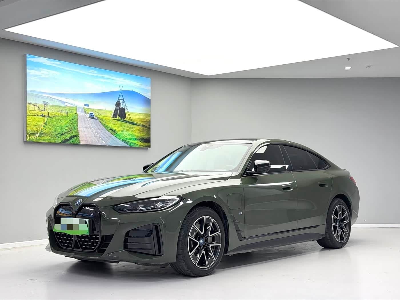 2023 BMW i4 银灰色, 13,000 km, China export – photo 1
