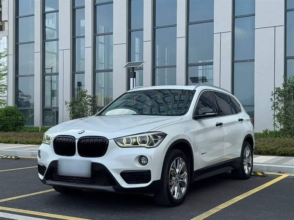 2017 BMW X1 White, 77,200 km, China export – photo 2