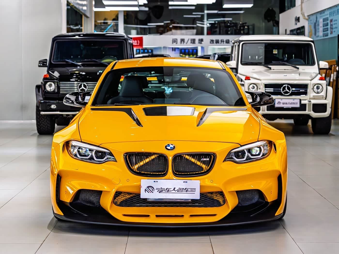 2018 BMW M2 Yellow, 67,000 km, China export – photo 2