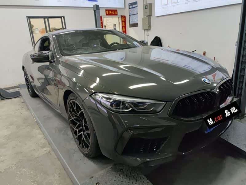 2019 BMW M8 银灰色, 18,000 km, China export – photo 3