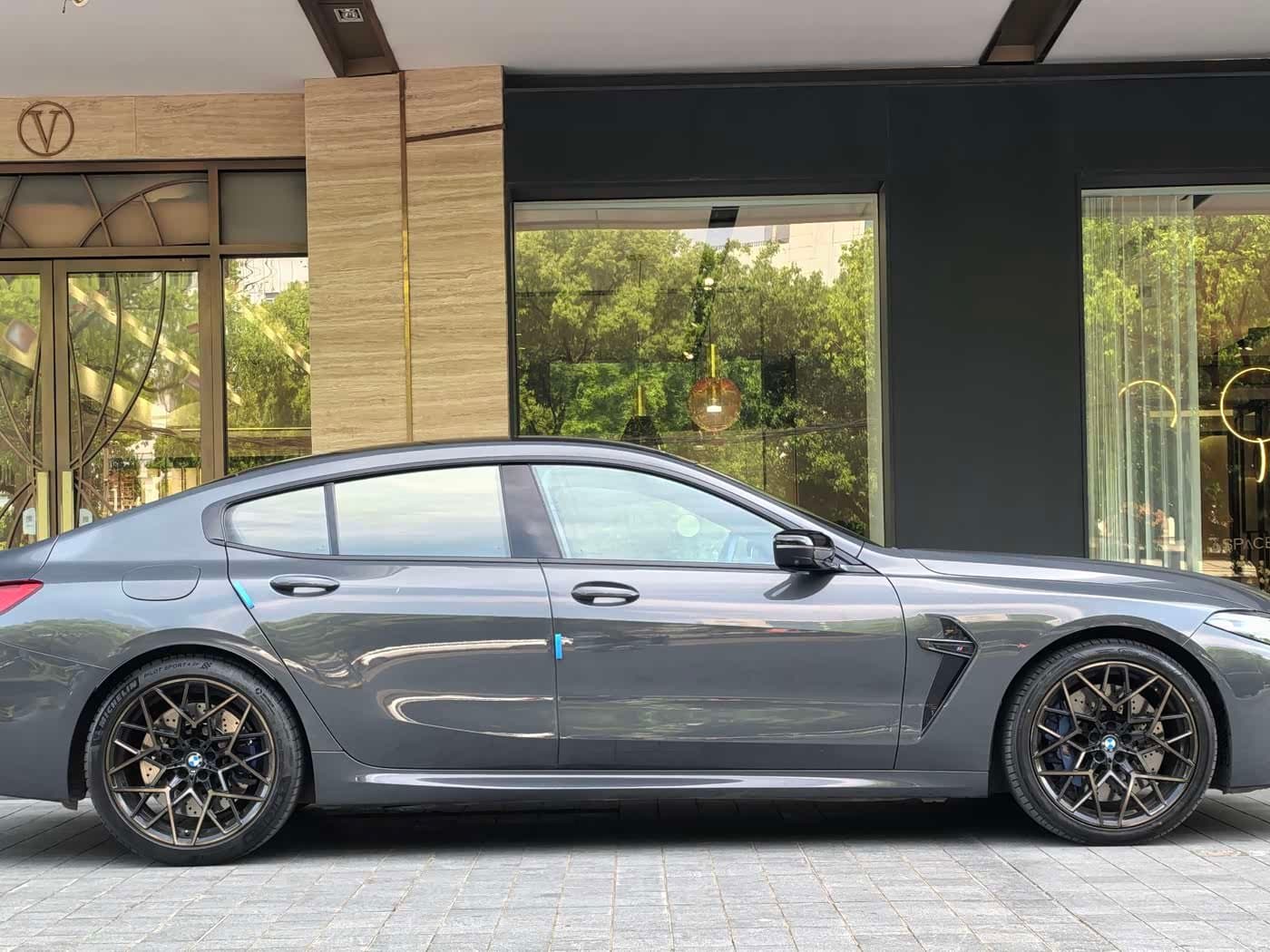 2020 BMW M8 银灰色, 56,000 km, China export – photo 4