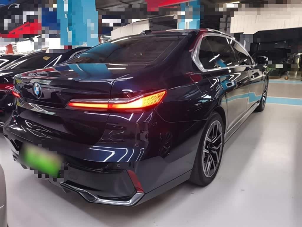 2023 BMW i7 Black, 54,700 km, China export – photo 7
