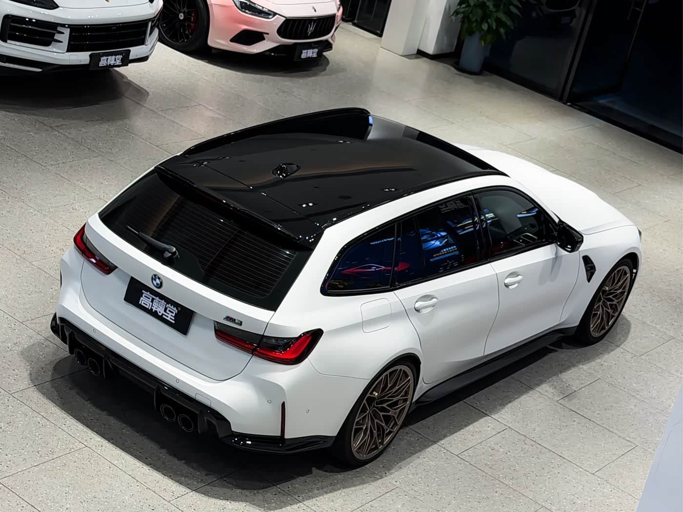 2025 BMW M3 White, 3,000 km, China export – photo 5