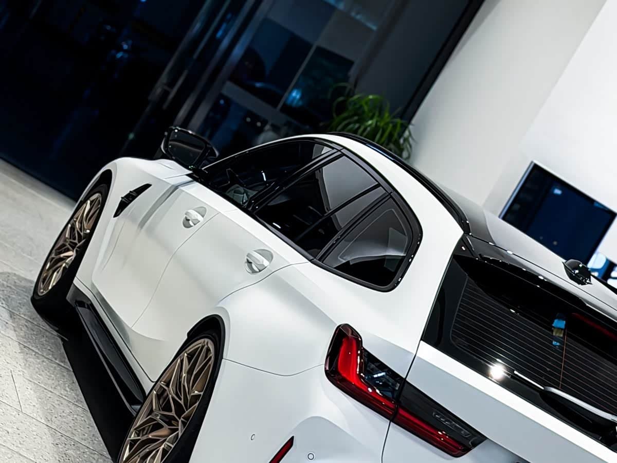 2025 BMW M3 White, 3,000 km, China export – photo 7
