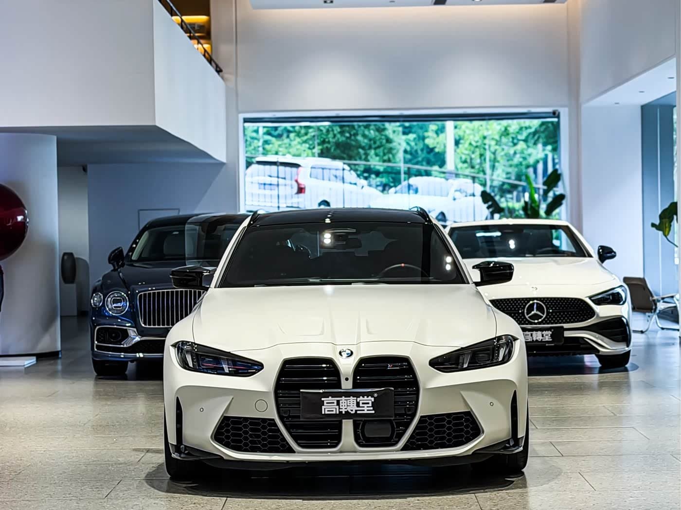 2025 BMW M3 White, 3,000 km, China export – photo 3