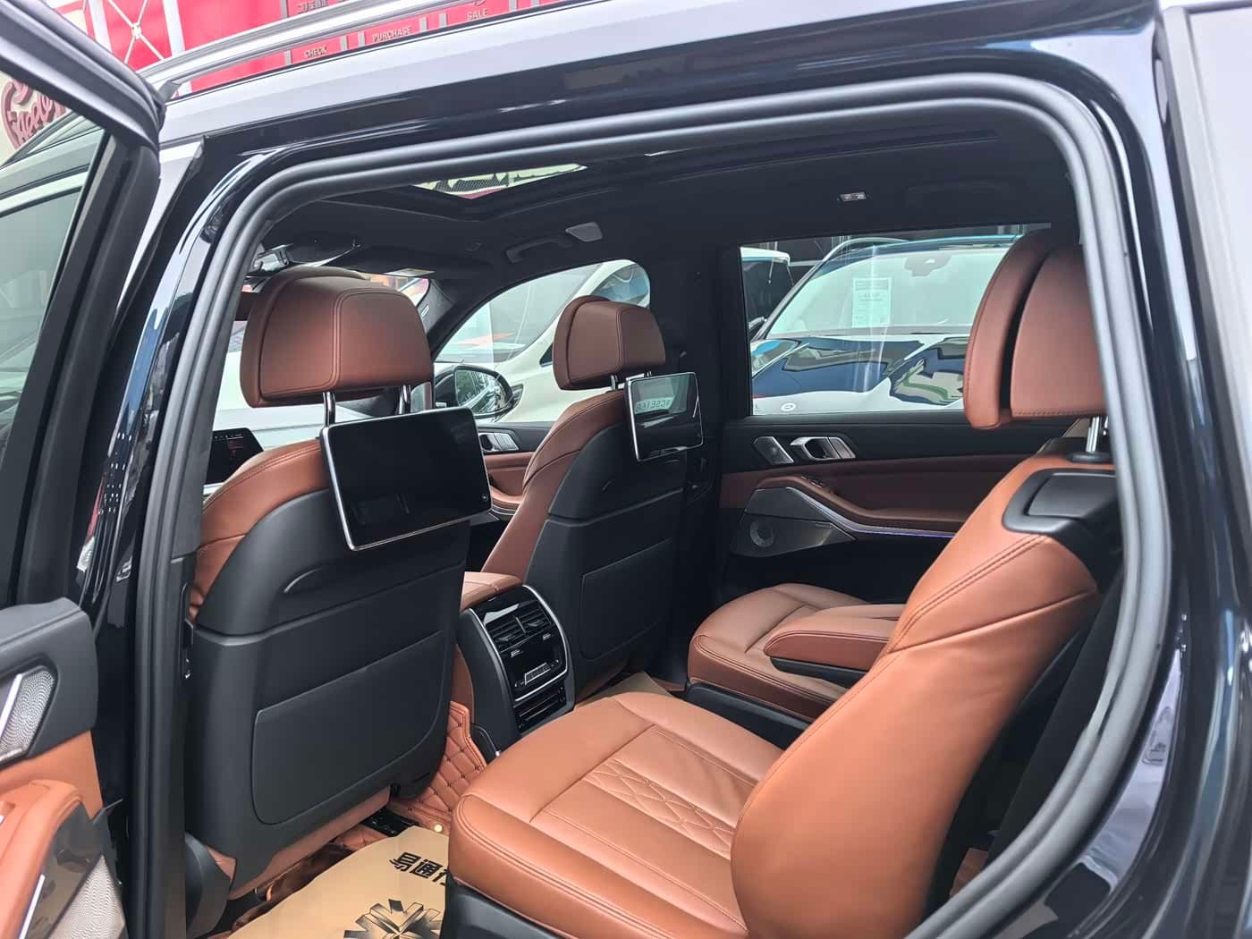 2021 BMW X7 Black, 38,000 km, China export – photo 6