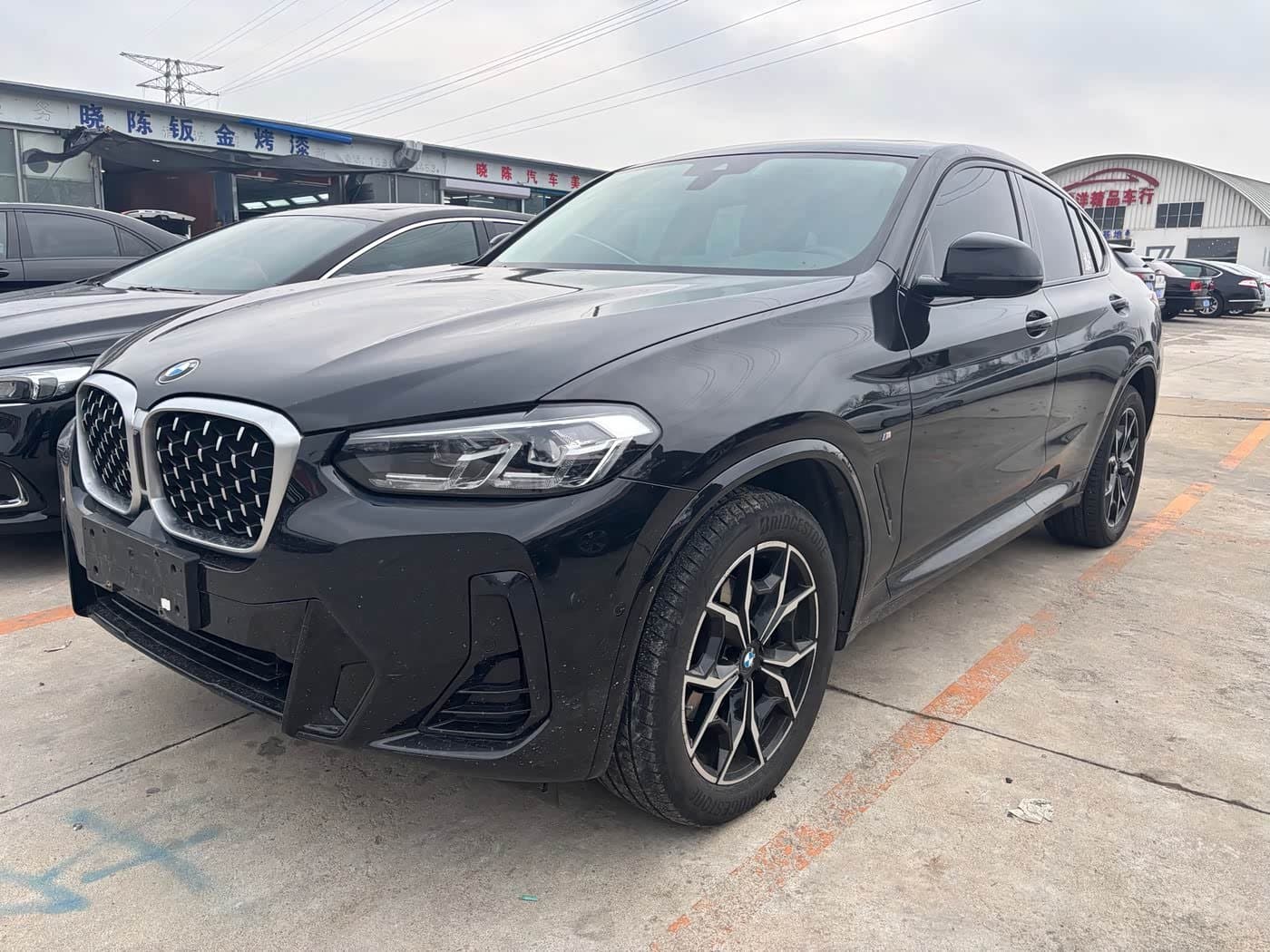2021 BMW X4 Black, 39,000 km, China export – photo 1
