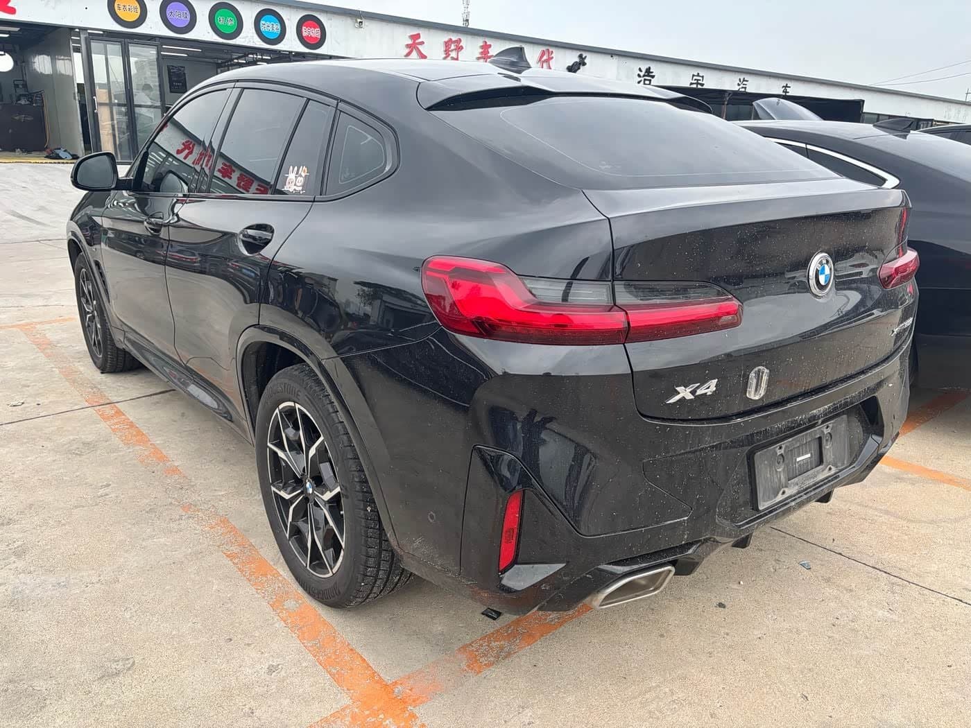 2021 BMW X4 Black, 39,000 km, China export – photo 4