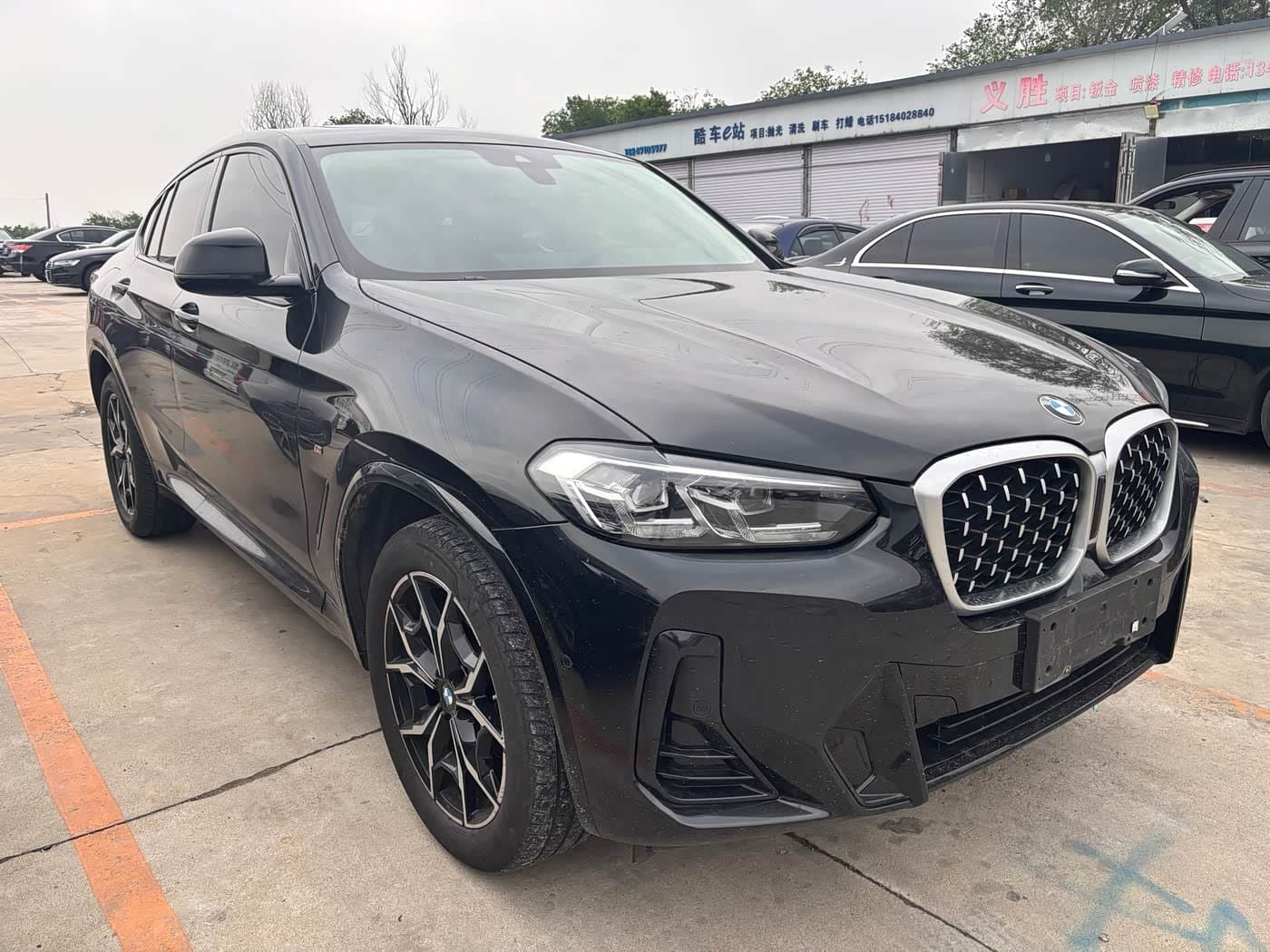 2021 BMW X4 Black, 39,000 km, China export – photo 2