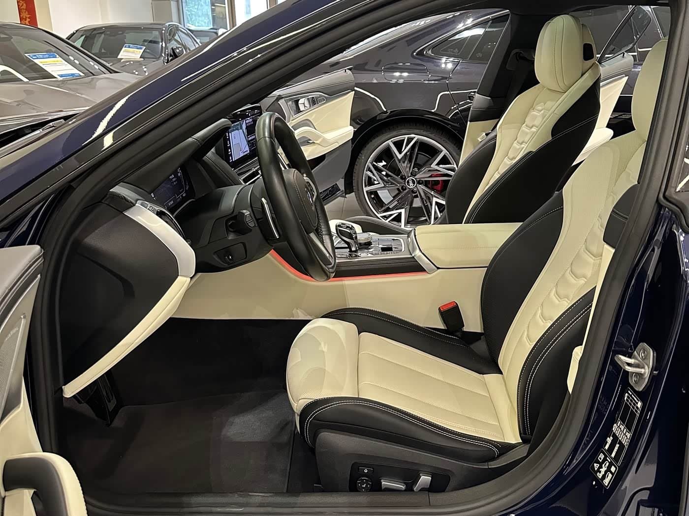 2022 BMW 8 Series Blue, 20,000 km, China export – photo 6