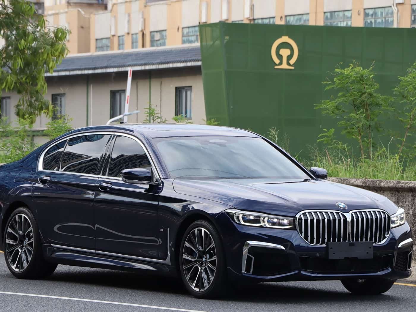 2022 BMW 7 Series Blue, 20,000 km, China export – photo 3