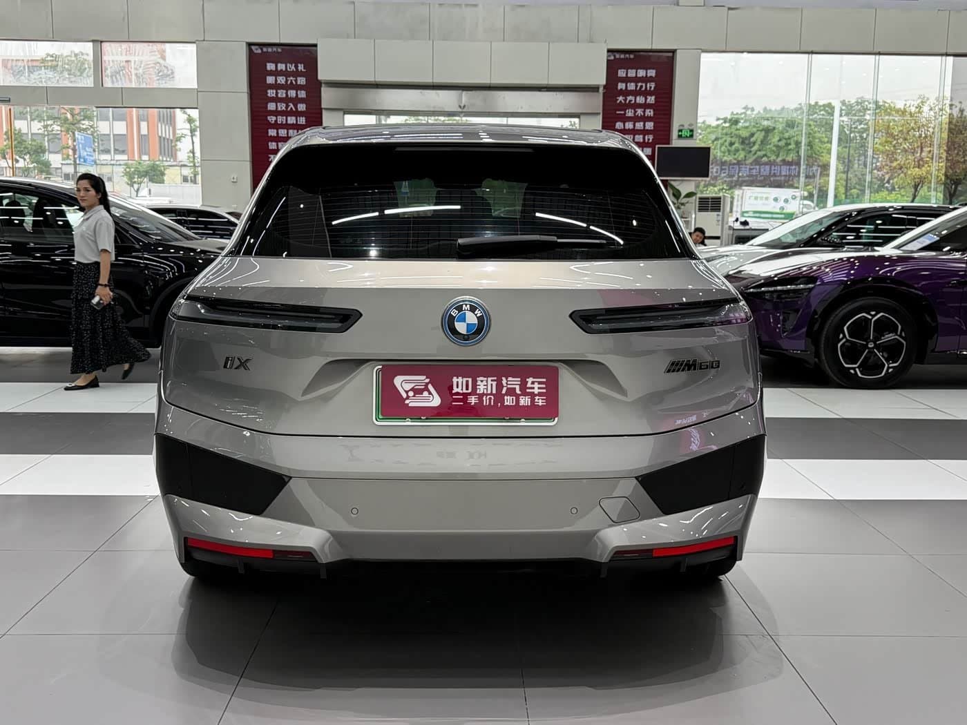 2023 BMW iX M60 银灰色, 23,000 km, China export – photo 5