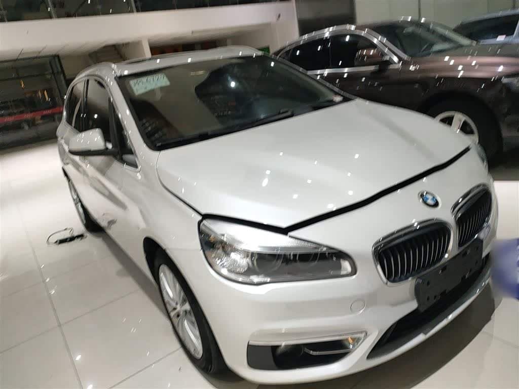 2015 BMW 2 Series Tourer White, 52,400 km, China export – photo 4
