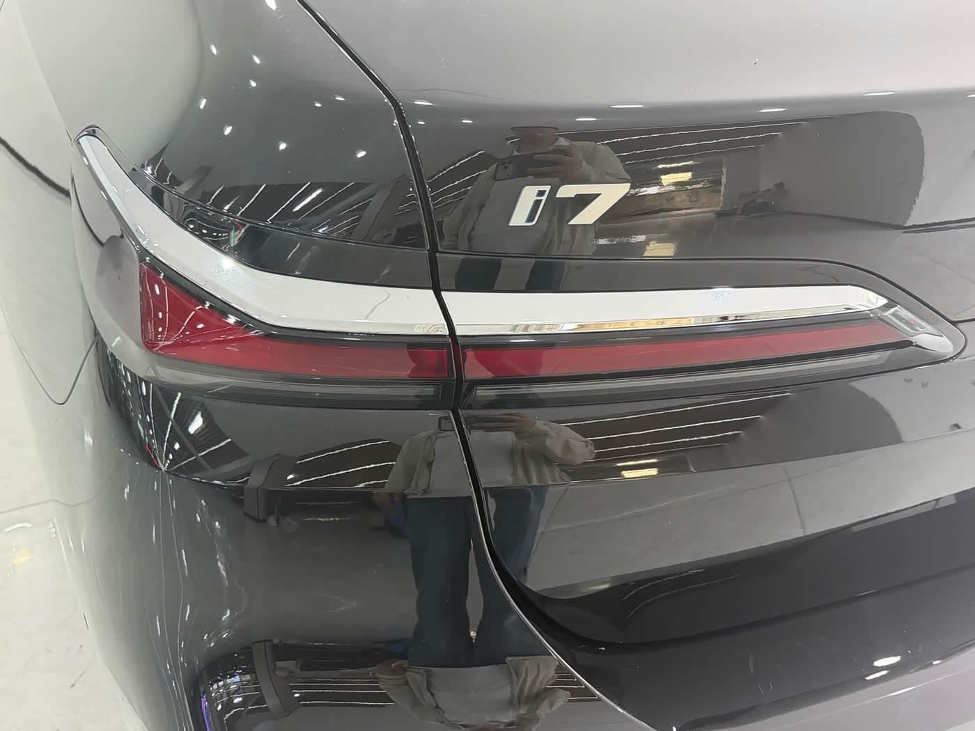 2023 BMW i7 Black, 53,200 km, China export – photo 7