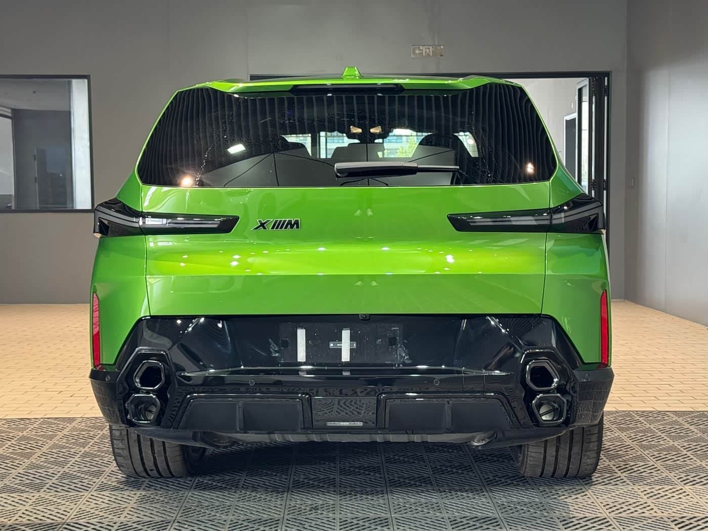2023 BMW XM Green, 100 km, China export – photo 2