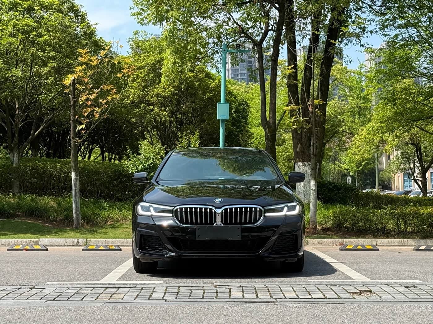 2023 BMW 5 Series Black, 20,000 km, China export – photo 2