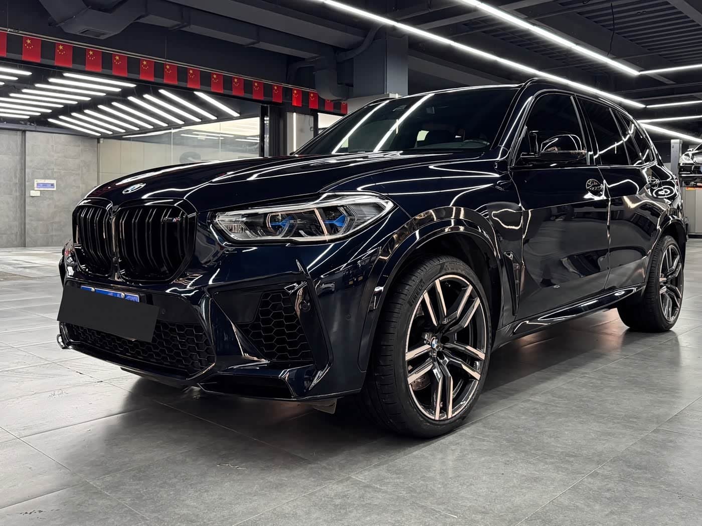 2021 BMW X5 M Black, 45,000 km, China export – photo 1