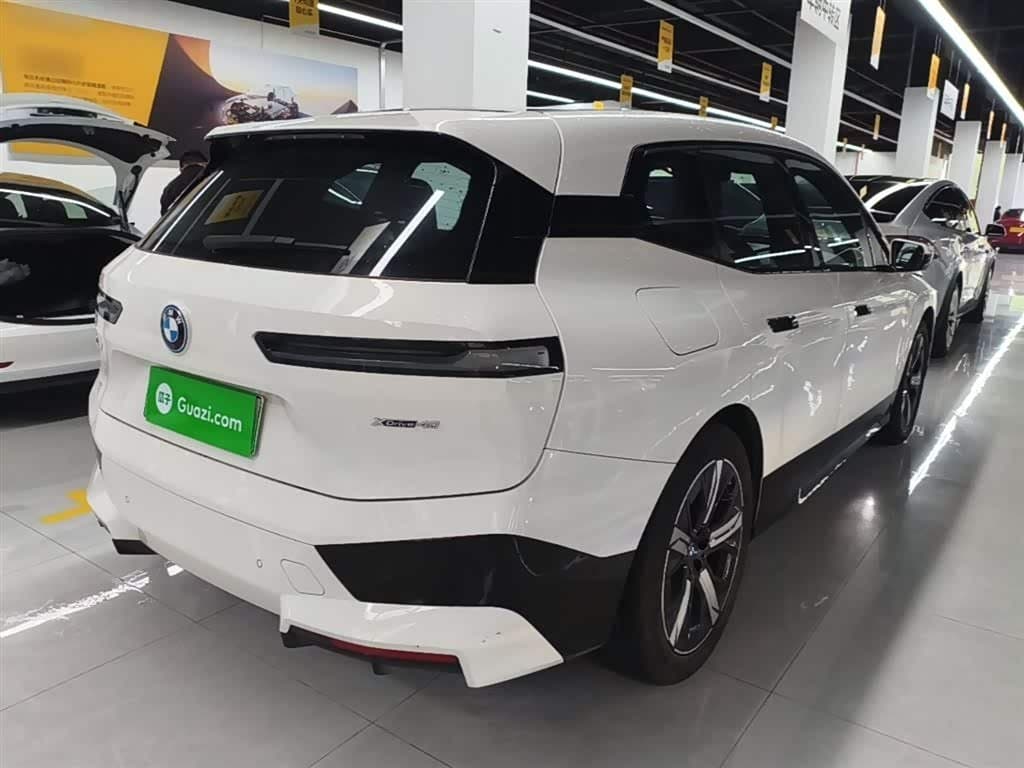 2022 BMW iX White, 69,200 km, China export – photo 7