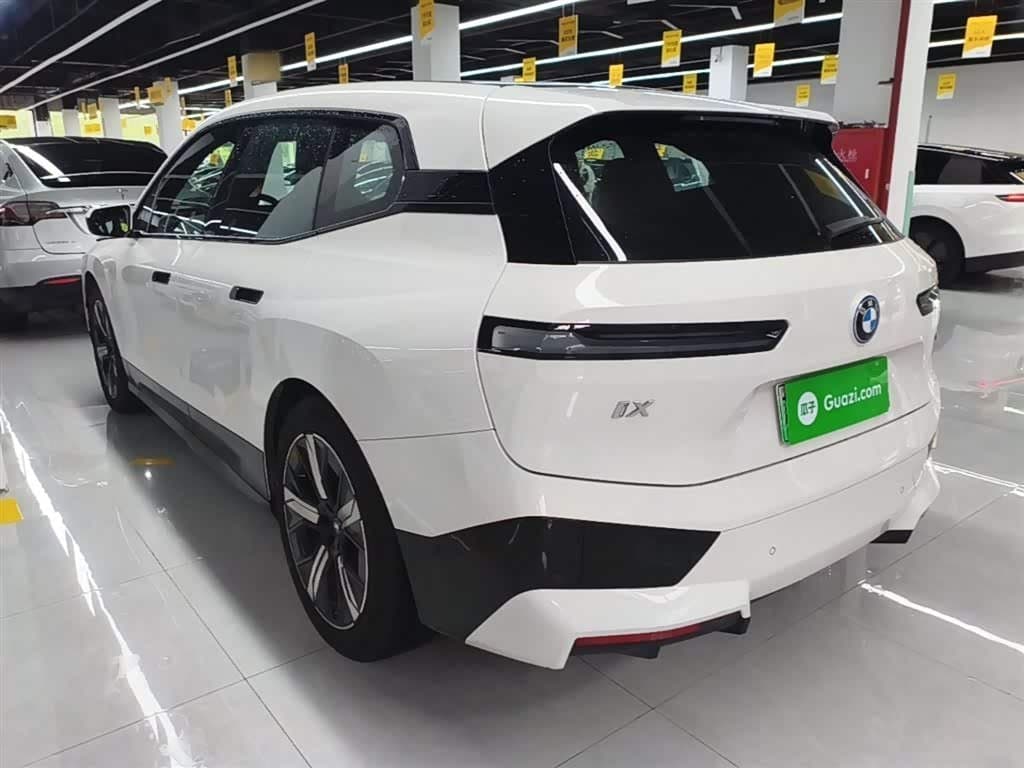 2022 BMW iX White, 69,200 km, China export – photo 5