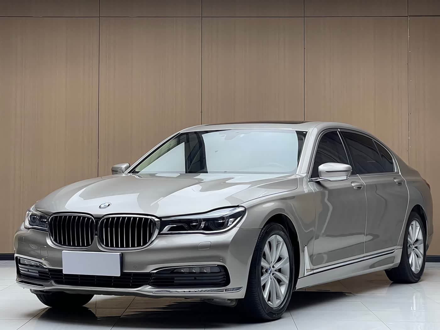 2016 BMW 7 Series Champagne, 210,000 km, China export – photo 1