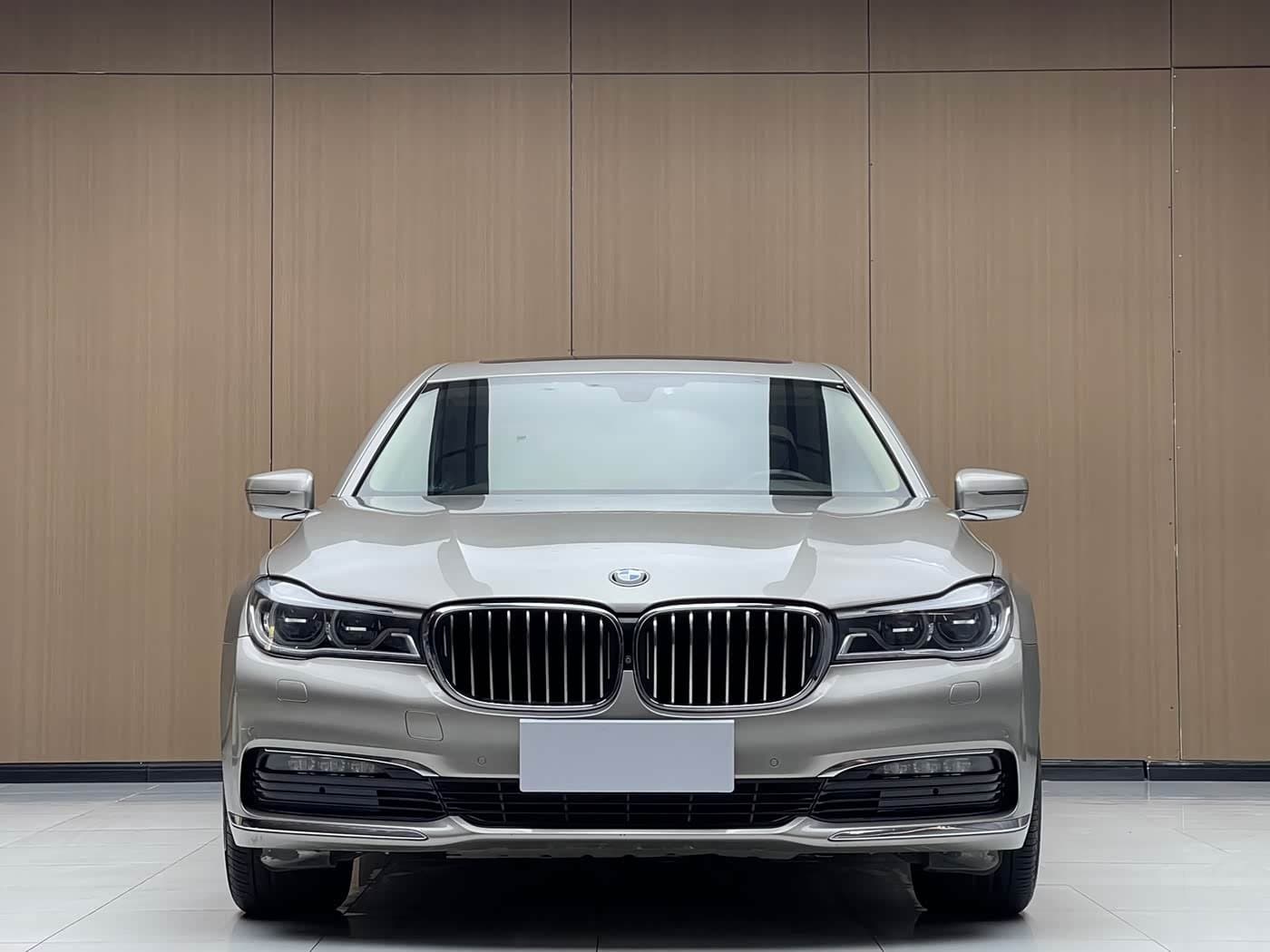 2016 BMW 7 Series Champagne, 210,000 km, China export – photo 2