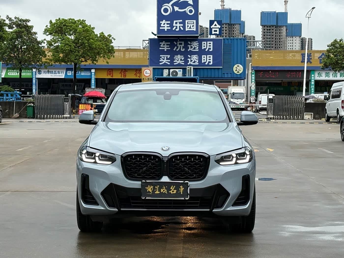 2022 BMW X4 银灰色, 45,000 km, China export – photo 2