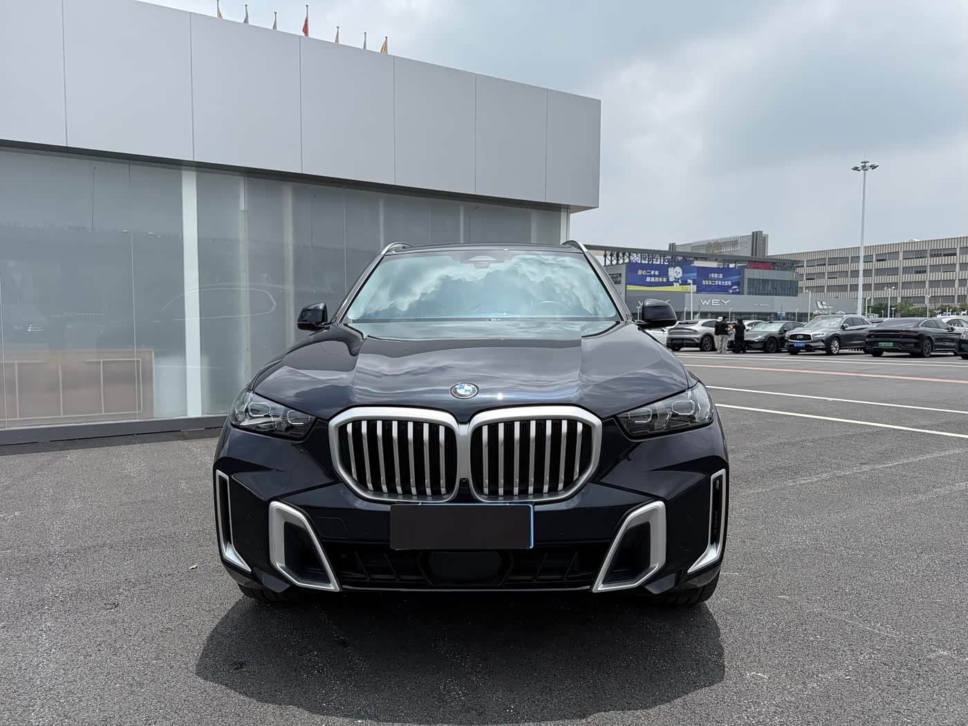 2023 BMW X5 Black, 60,000 km, China export – photo 2