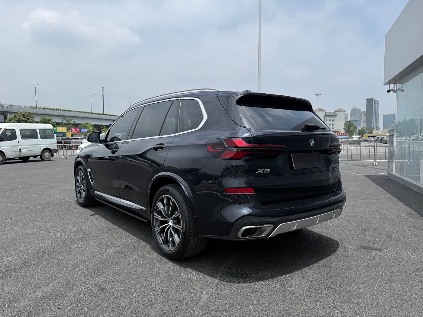 2023 BMW X5 Black, 60,000 km, China export – photo 4