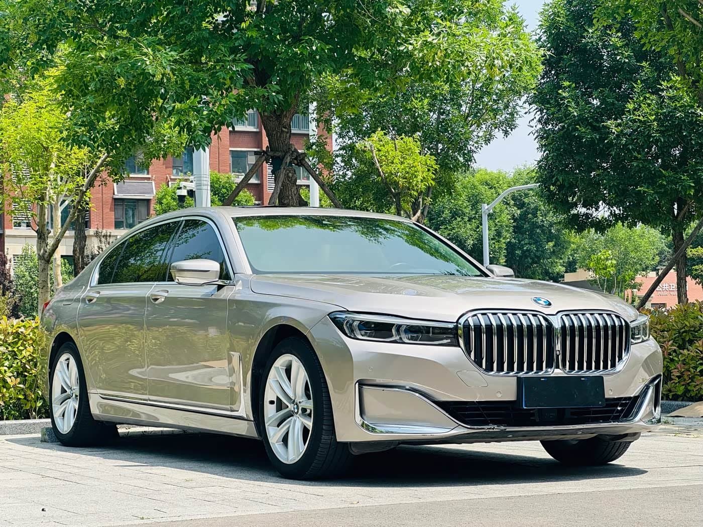 2015 BMW 7 Series 银灰色, 120,000 km, China export – photo 3
